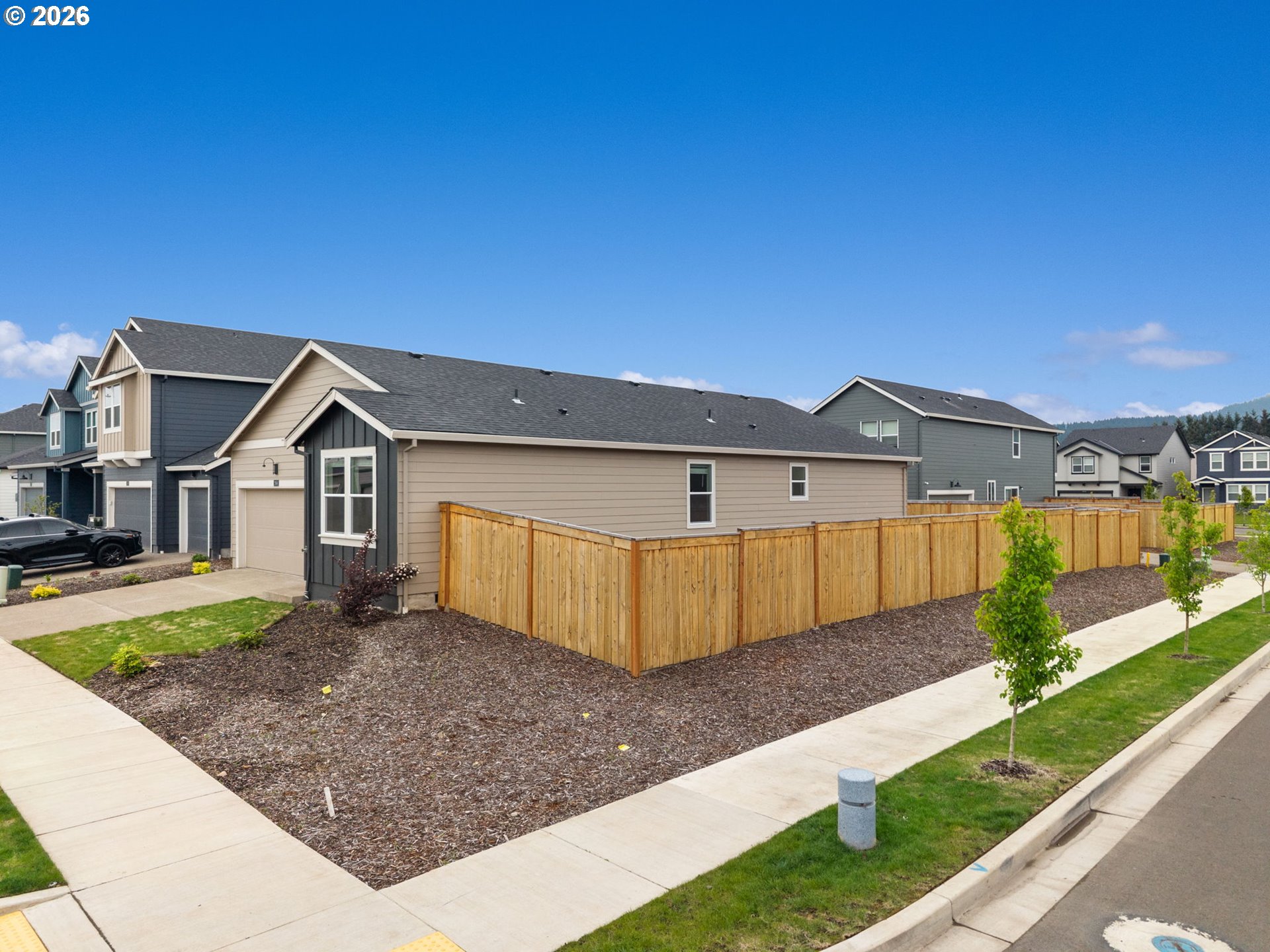2956 U Street Springfield, OR 97477 - Photo 3 of 38 Gallery Image 3