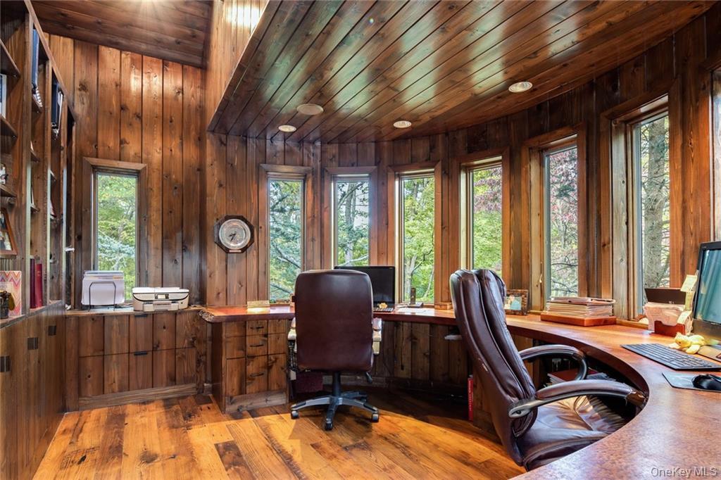 217 Trinity Pass Road Pound Ridge, NY 10576 - Photo 17 of 35