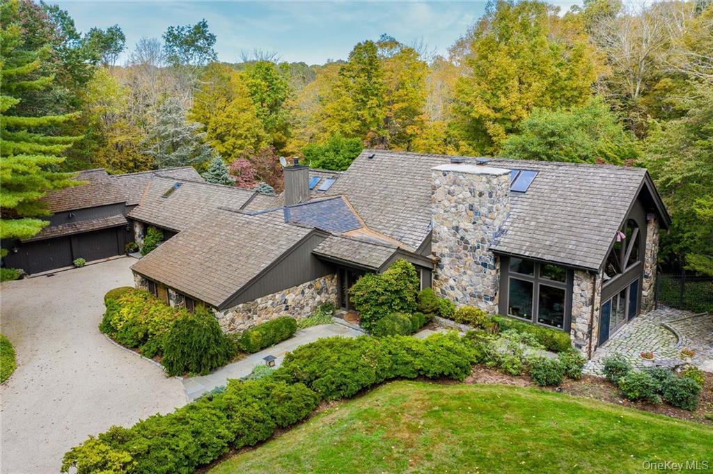 217 Trinity Pass Road Pound Ridge, NY 10576 - Photo 3 of 35