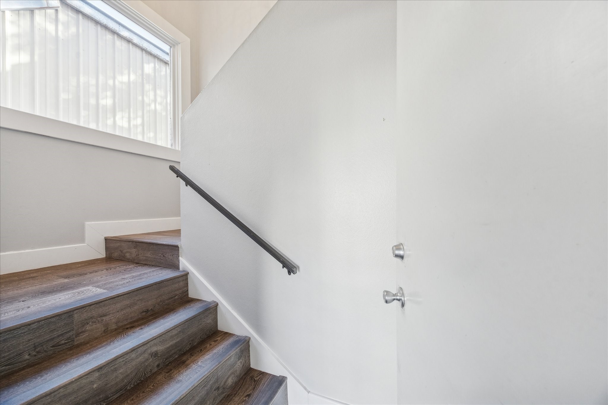 1919 Missouri Street Houston, TX 77019 - Photo 13 of 27 a view of entryway