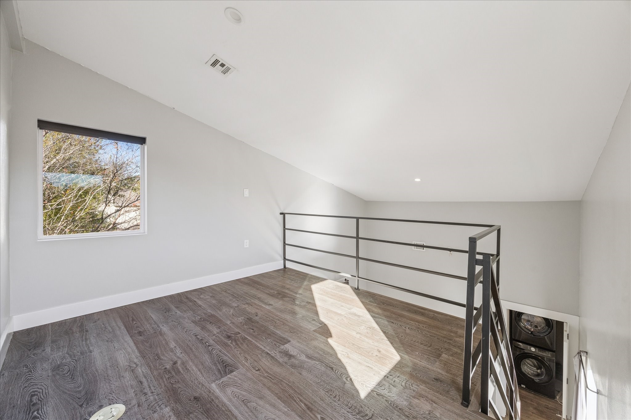 1919 Missouri Street Houston, TX 77019 - Photo 24 of 27 a view of an empty room