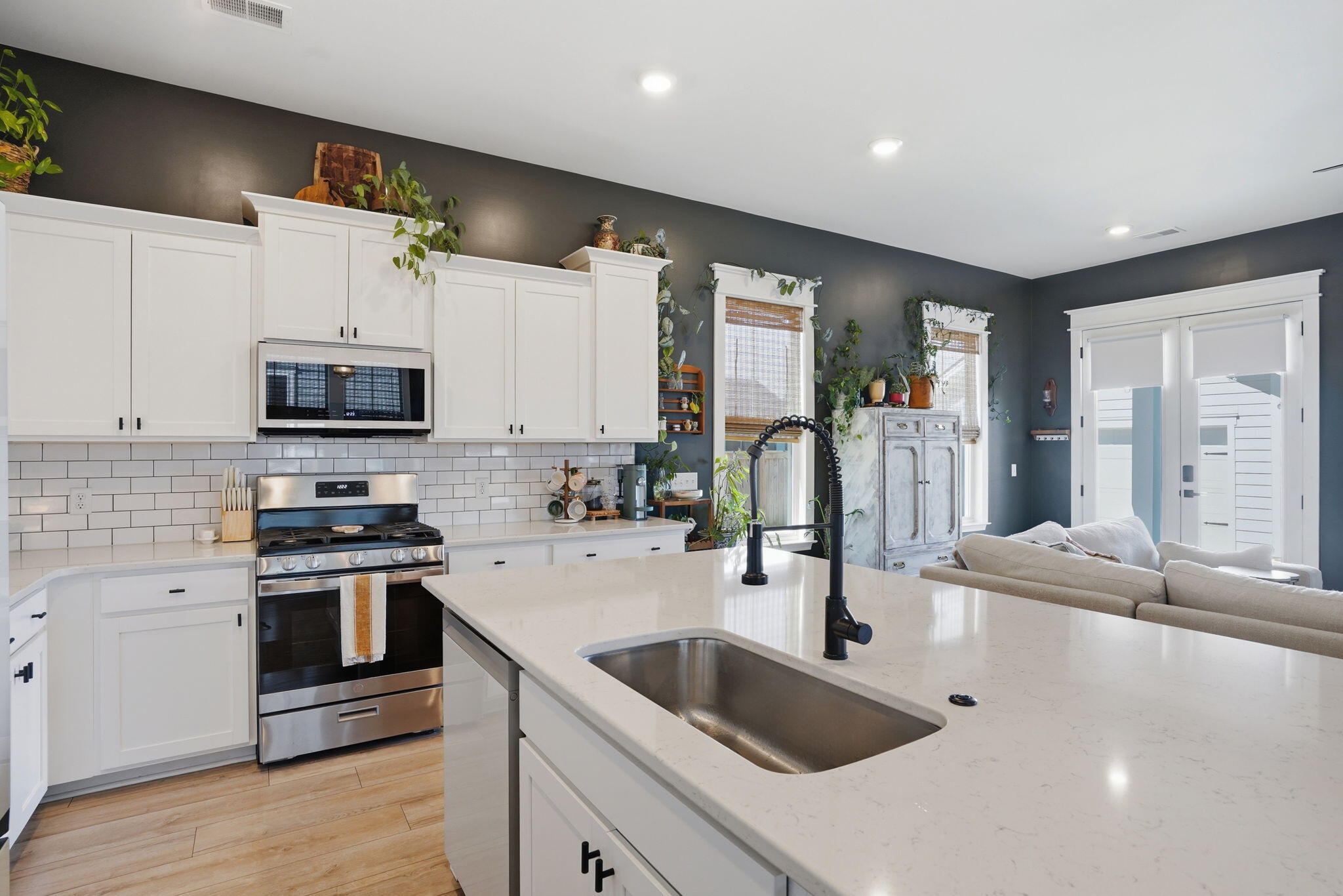 428 Woodgate Way Summerville, SC 29485 - Photo 15 of 70 12-web-or-mls-016_DSC00244