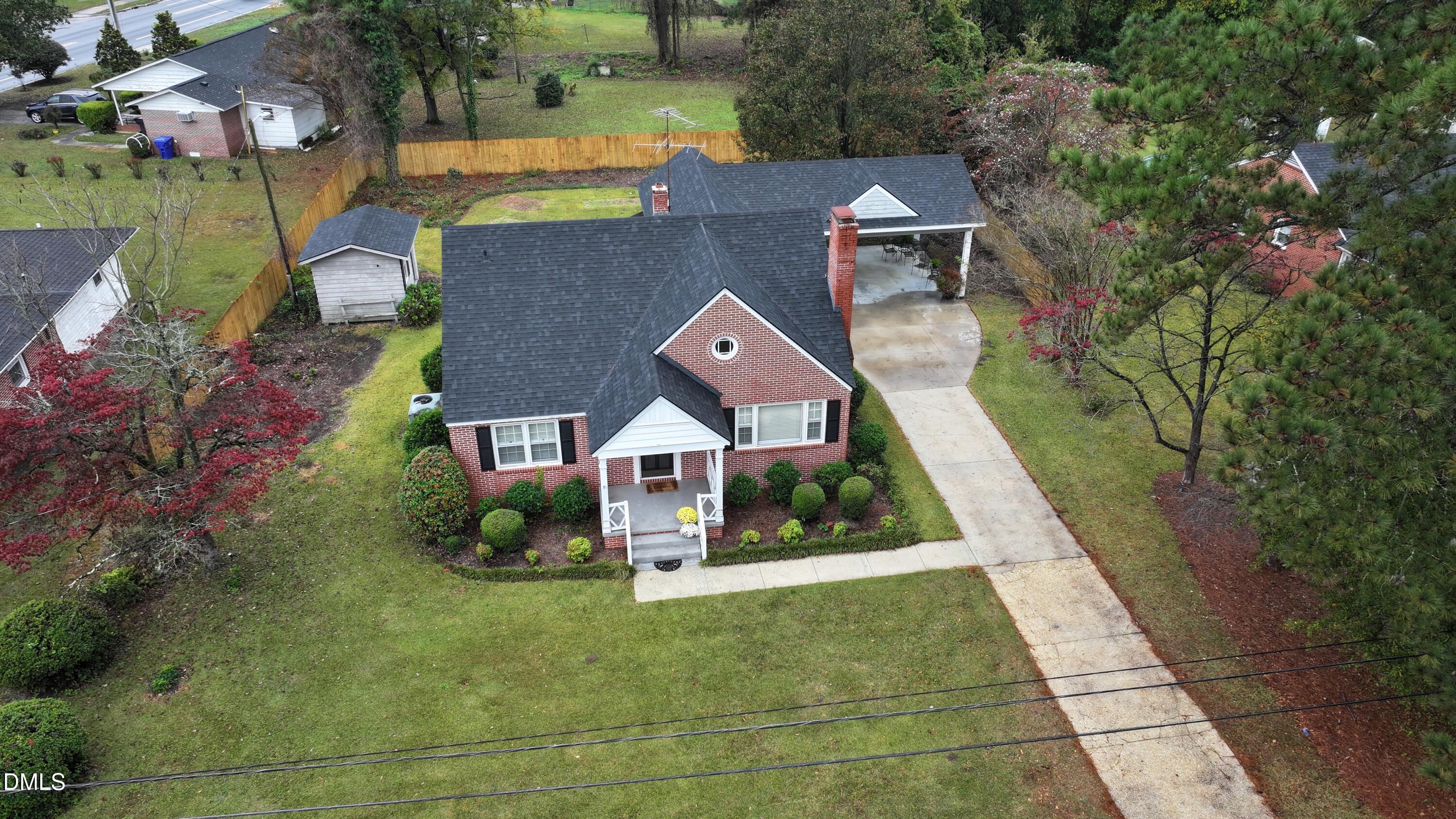 306 Warsaw Road Clinton, NC 28328 - Photo 7 of 42 Plenty of Parking!