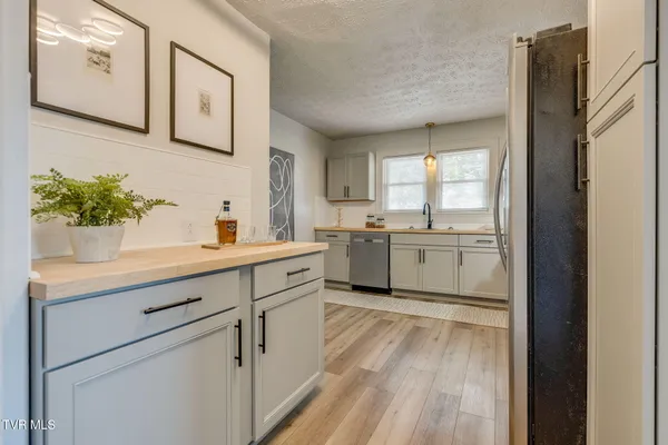 $325,000 | 548 Floyd Street, Bristol, VA 24201