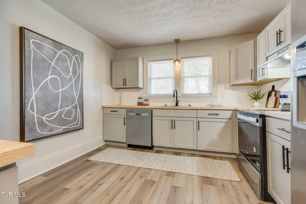 $325,000 | 548 Floyd Street, Bristol, VA 24201