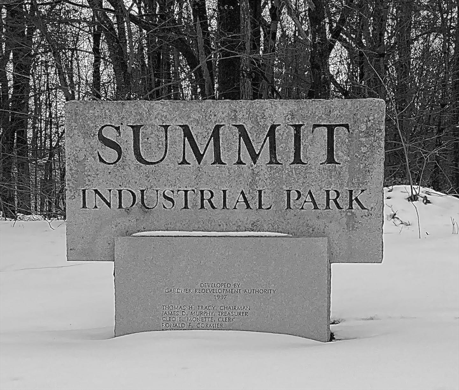 Lot 5 Suffolk Lane Gardner, MA 01440 - Photo 6 of 6 a close up of a street sign