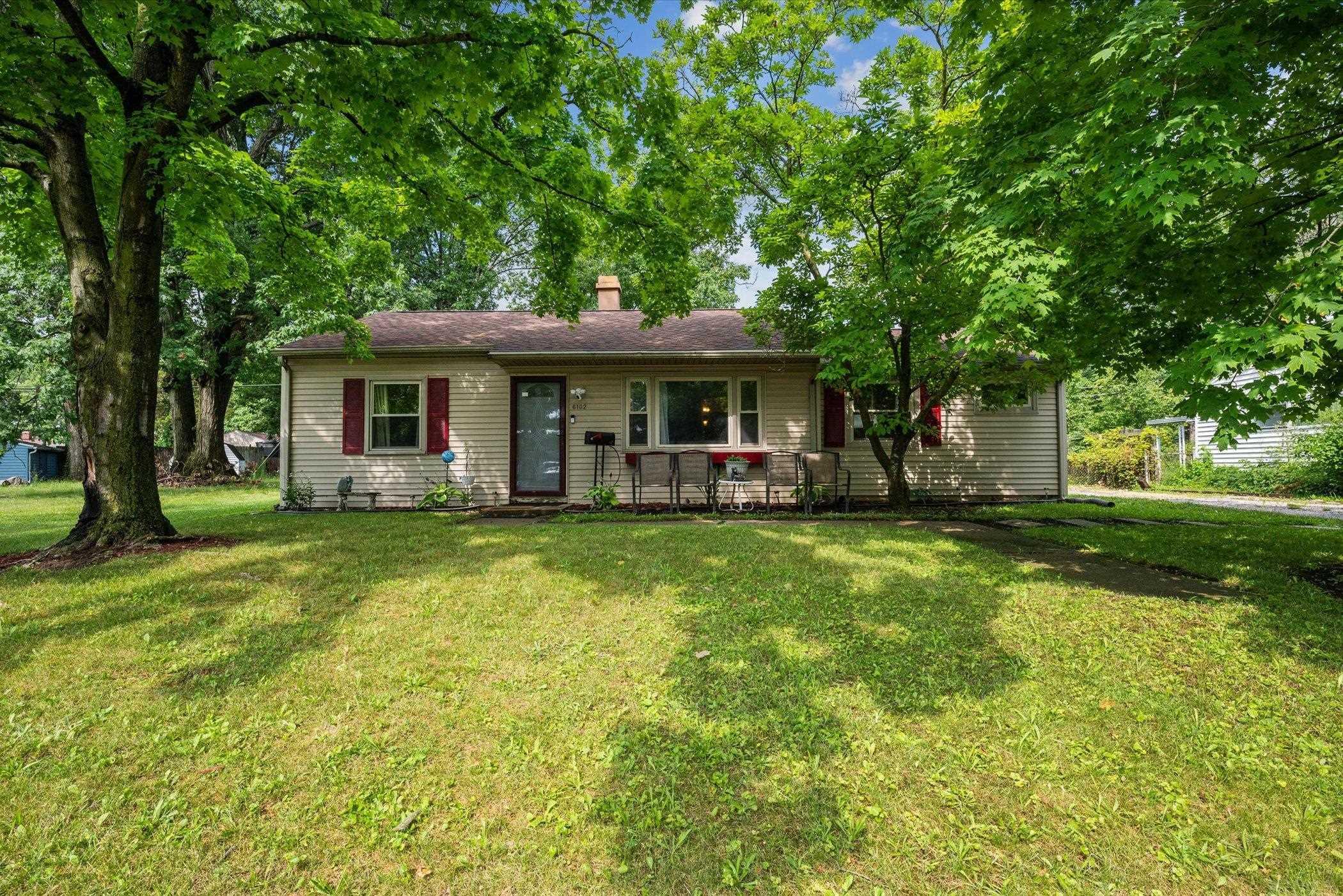 6102 Oakmont Road Fort Wayne, IN 46816 - Photo 23 of 27