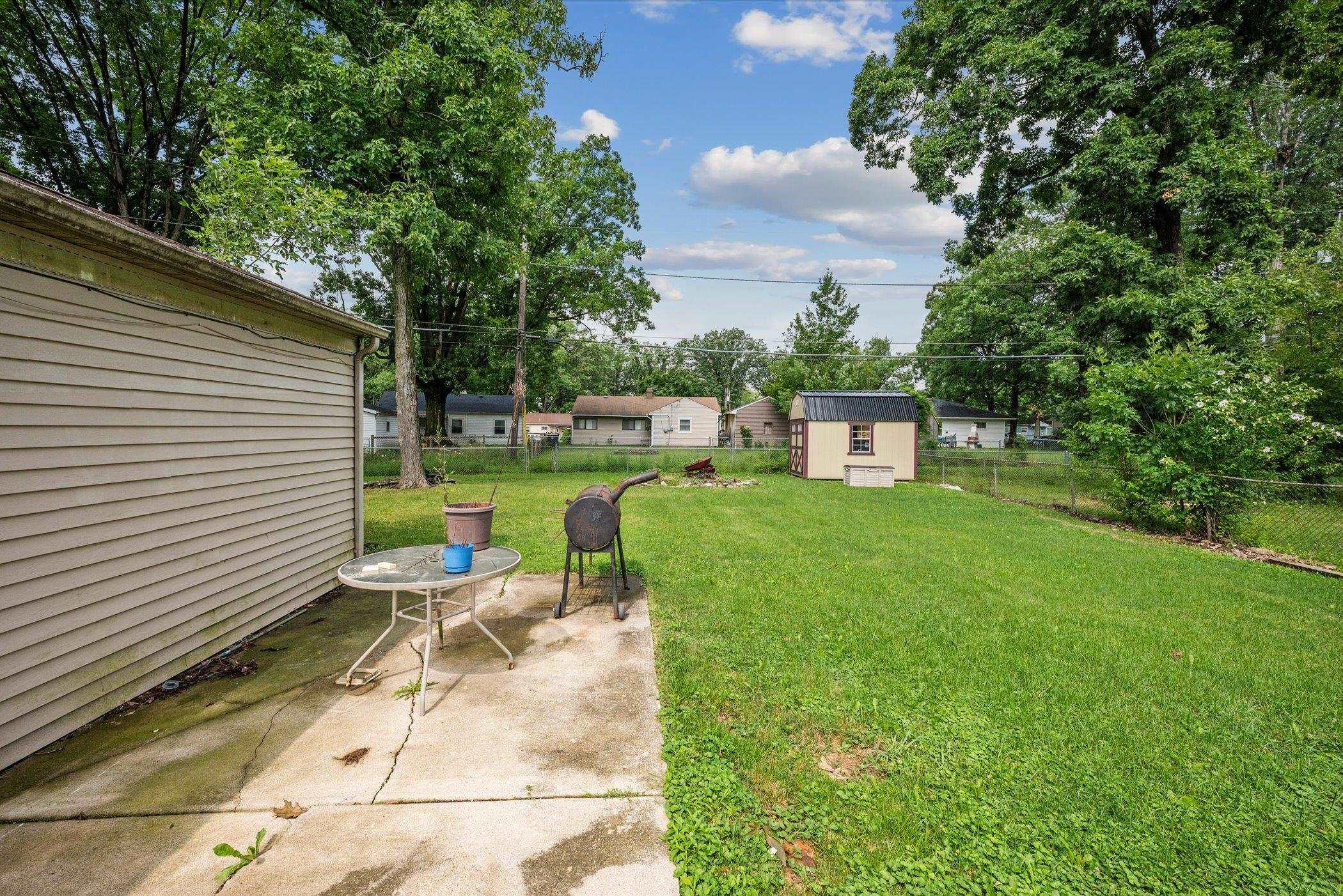 6102 Oakmont Road Fort Wayne, IN 46816 - Photo 5 of 27