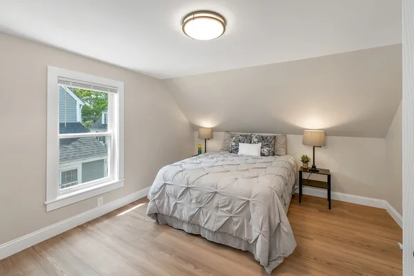 $4,250 | 3 Madison Street, Unit 3, Newburyport, MA 01950