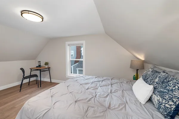 $4,250 | 3 Madison Street, Unit 3, Newburyport, MA 01950