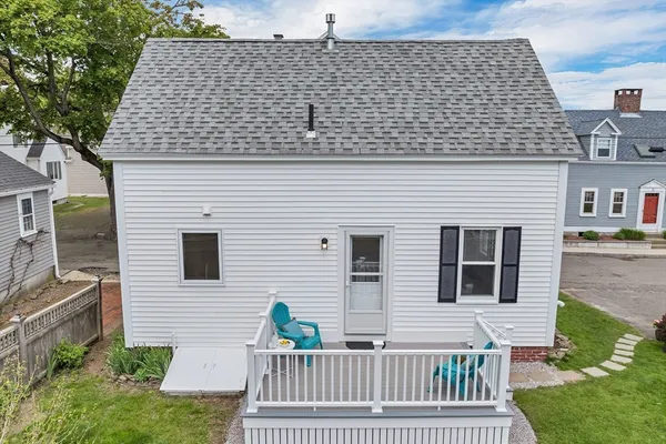 $4,250 | 3 Madison Street, Unit 3, Newburyport, MA 01950