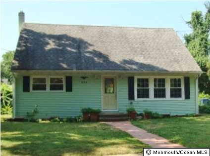 314 Robbins Road Neptune Township, NJ 07753 - Photo 1 of 17 Primary Photo