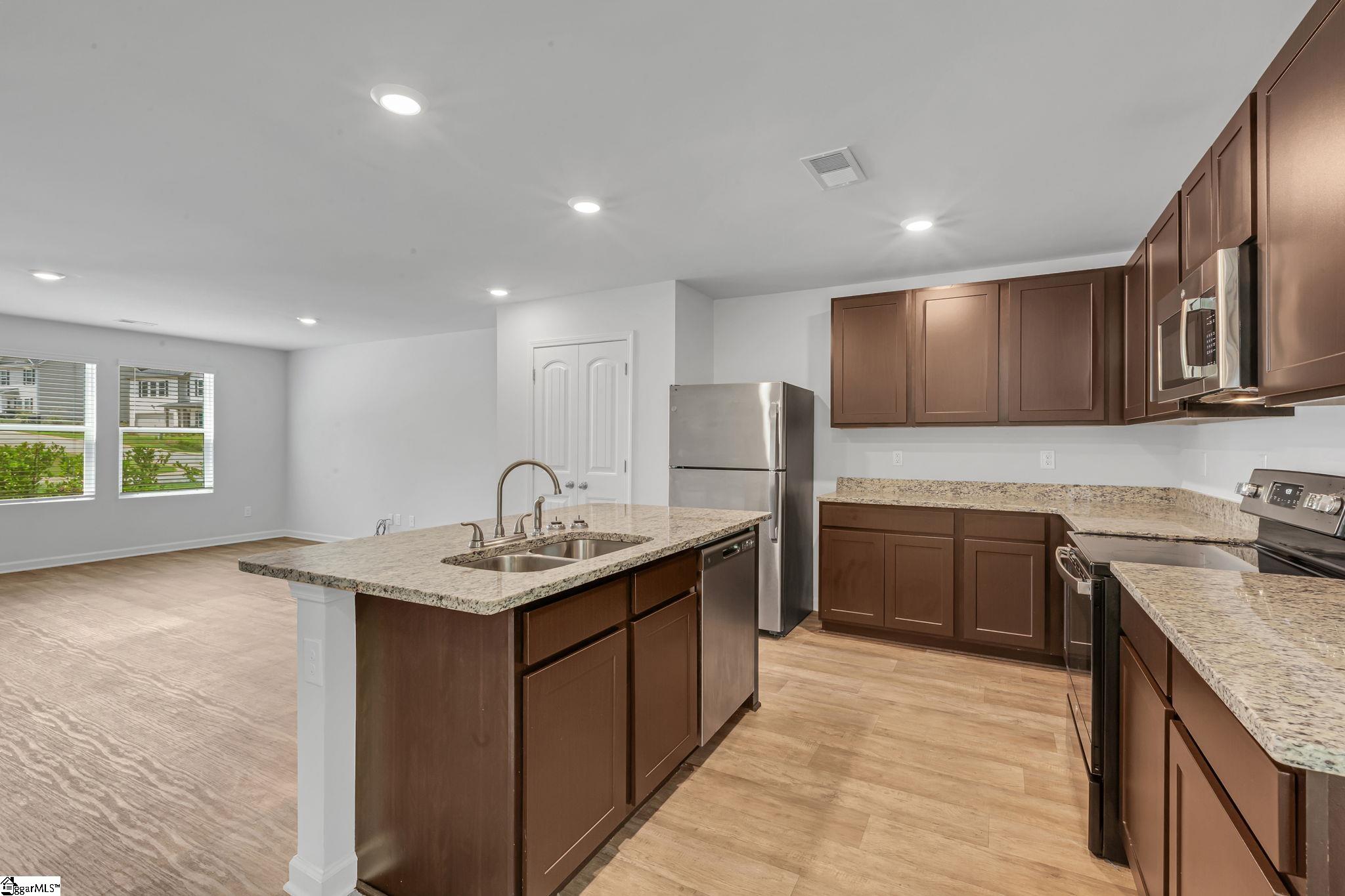 106 Westminster Avenue Anderson, SC 29625 - Photo 13 of 37