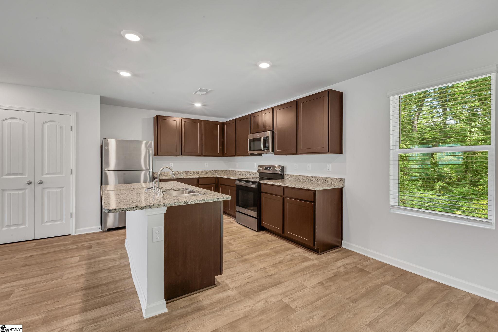 106 Westminster Avenue Anderson, SC 29625 - Photo 16 of 37