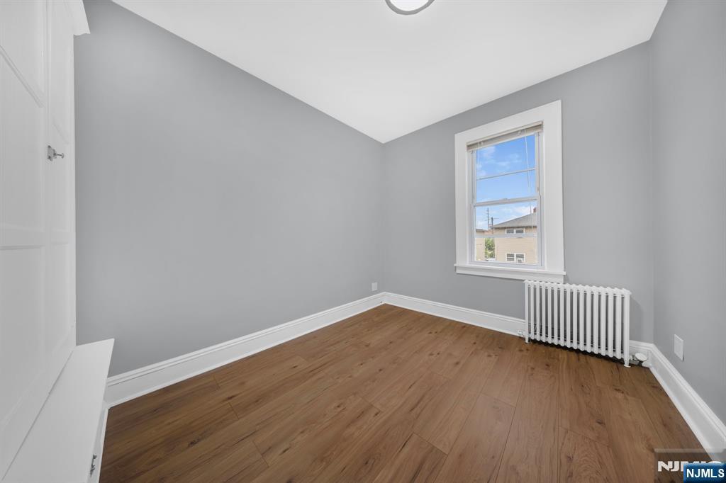 15 Tuttle Street, Unit 2 Wallington, NJ 07057 - Photo 16 of 25 Gallery Image 16
