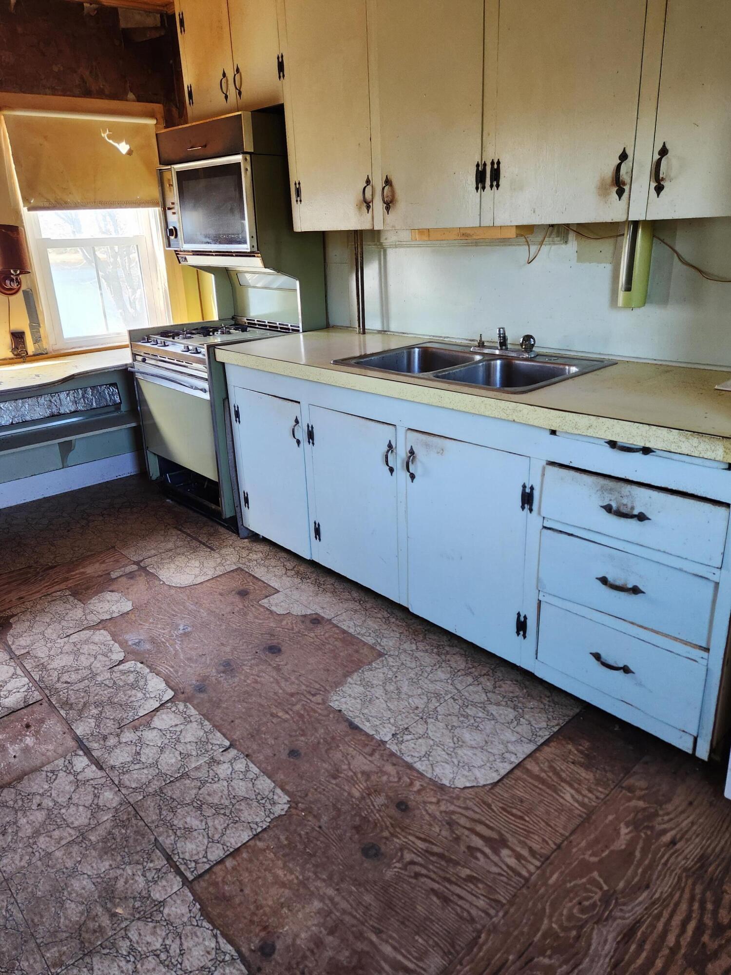141 Gross Point Road Orland, ME 04472 - Photo 12 of 67
