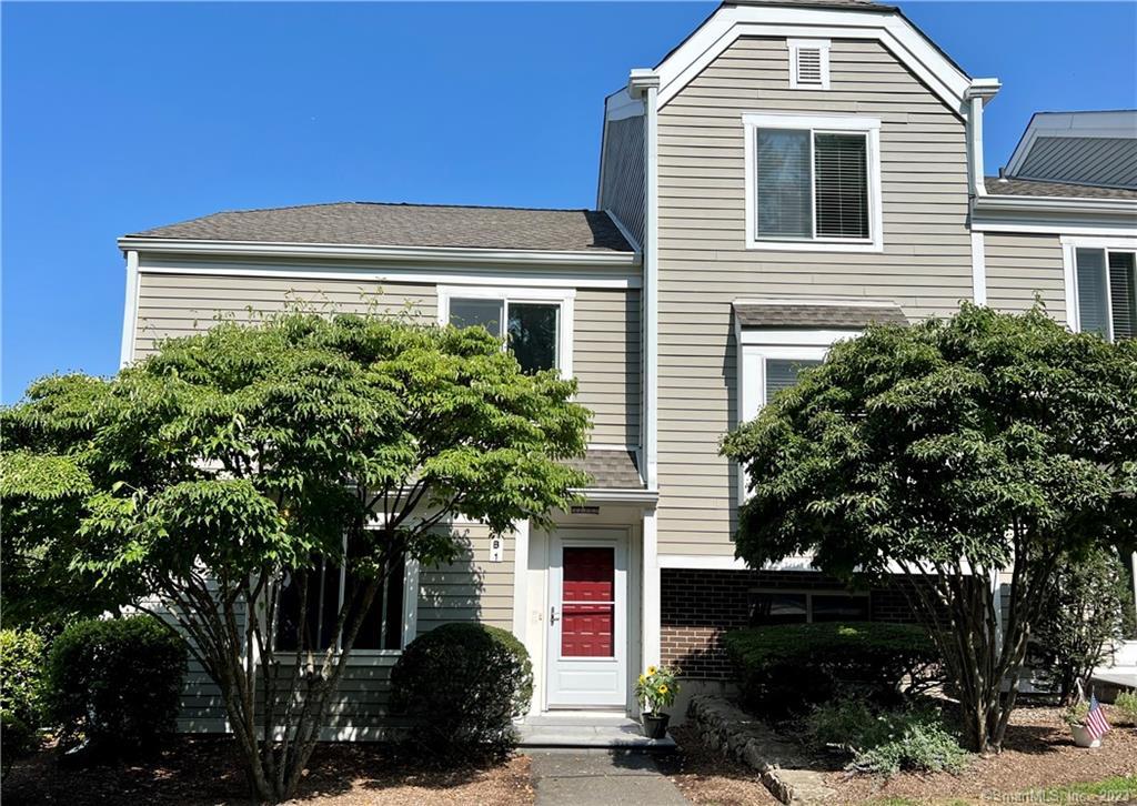 Impeccable turnkey end unit