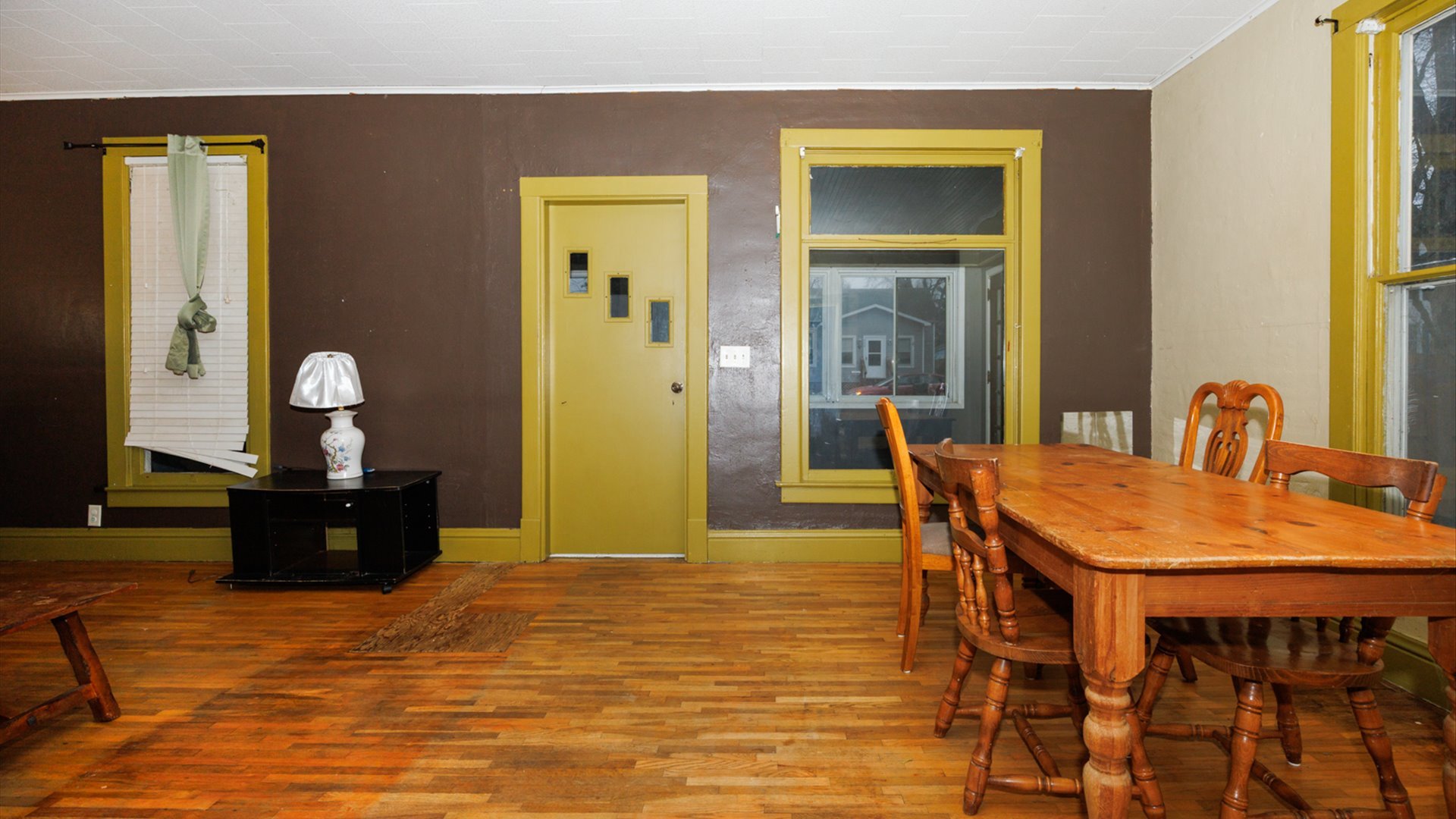 517 North Walnut Street Clinton, IL 61727 - Photo 7 of 29 a view of a dining room with furniture and wooden floor