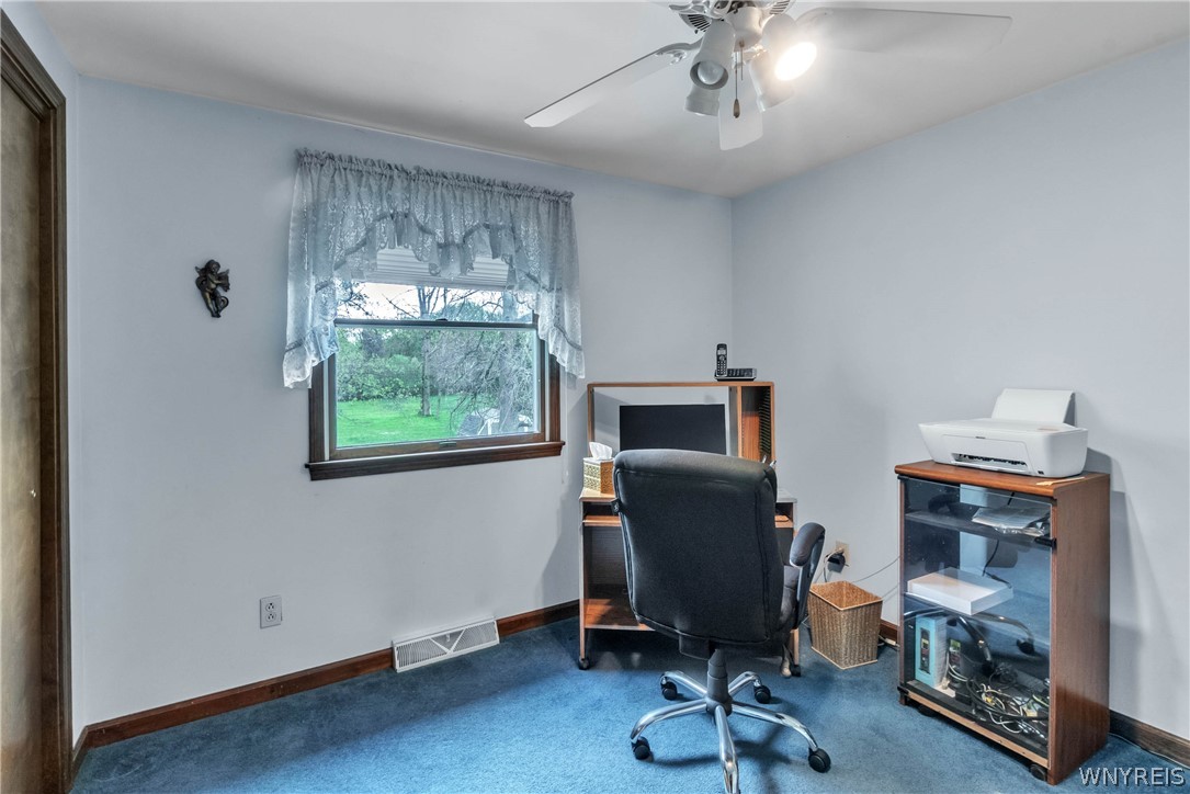 7295 Norman Road Wheatfield, NY 14120 - Photo 32 of 50