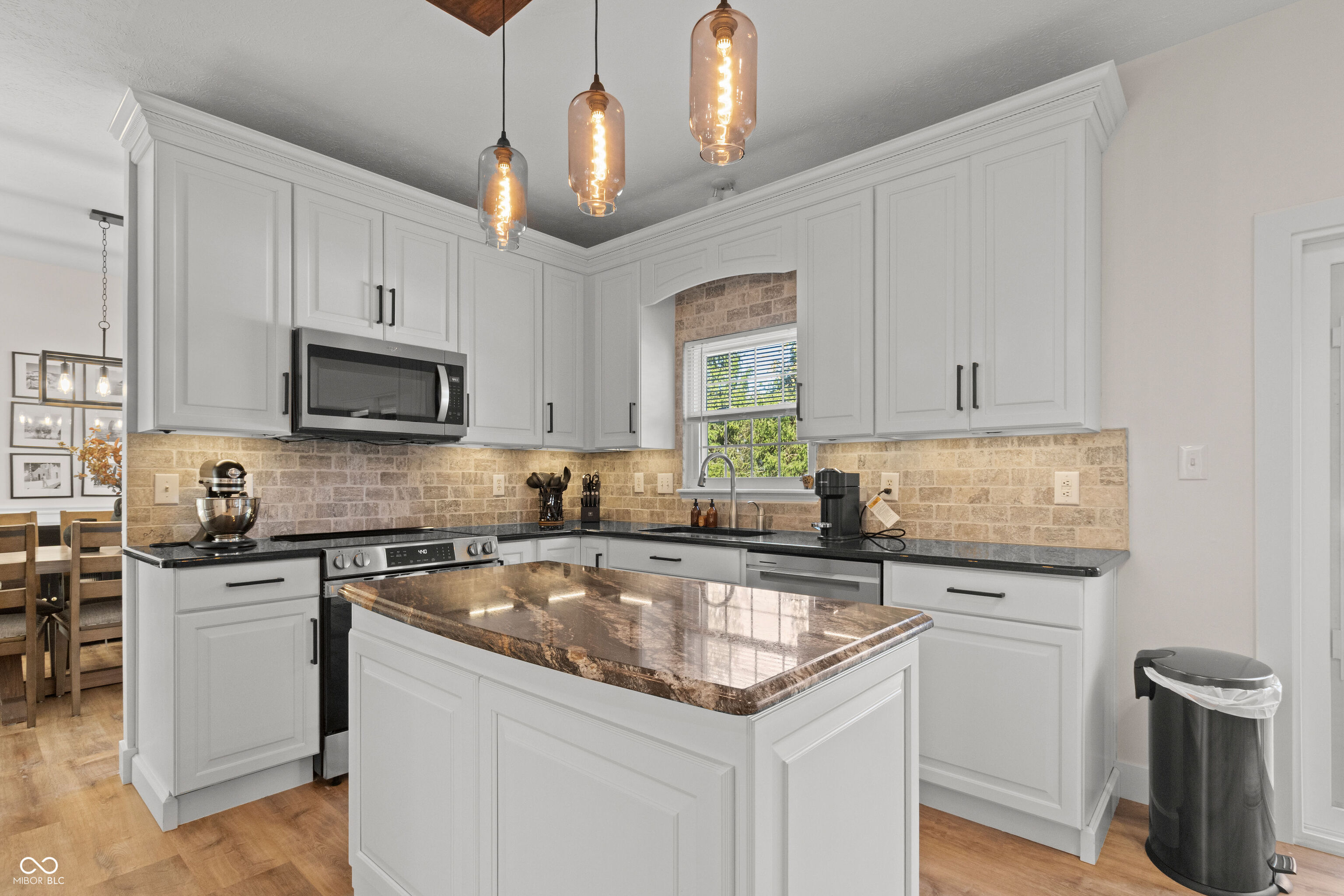 10514 Hawks Ridge Court Fishers, IN 46037 - Photo 12 of 48 Gallery Image 12