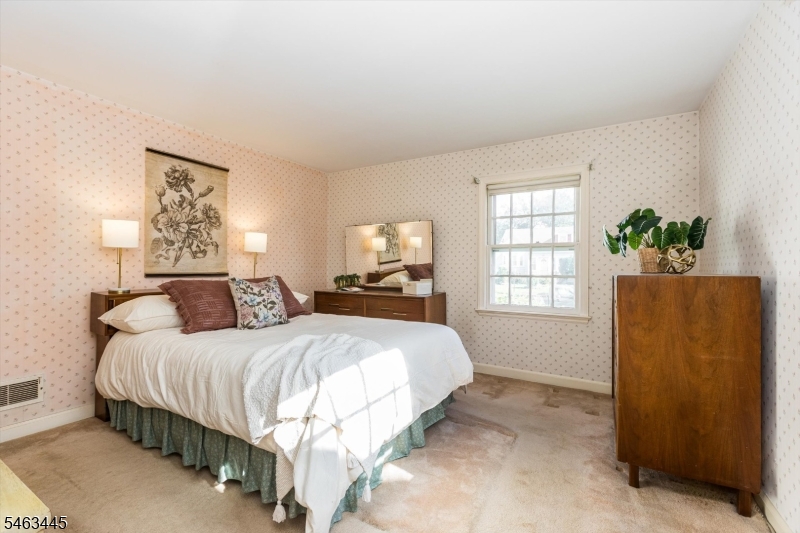 1014 Norton Road Union, NJ 07083 - Photo 19 of 37 Gallery Image 19