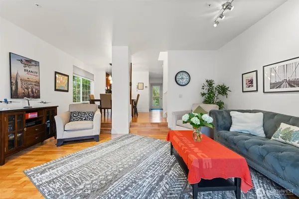 $500,000 | 14714 53rd Avenue West, Unit 104, Edmonds, WA 98026