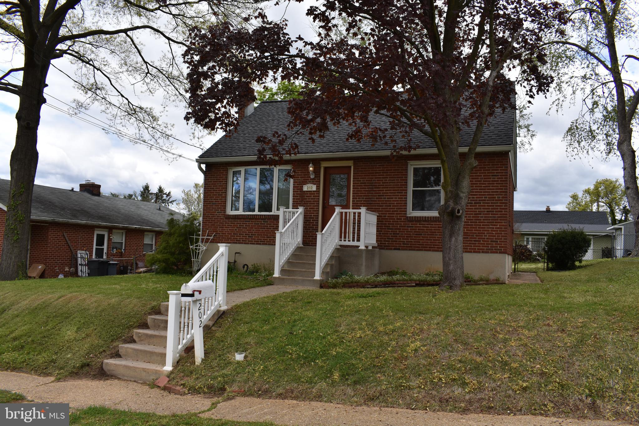202 Fifth Avenue Baltimore, MD 21227 - Photo 1 of 22