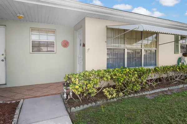$1,475 | 911 Savannas Point Drive, Unit B, Fort Pierce, FL 34982