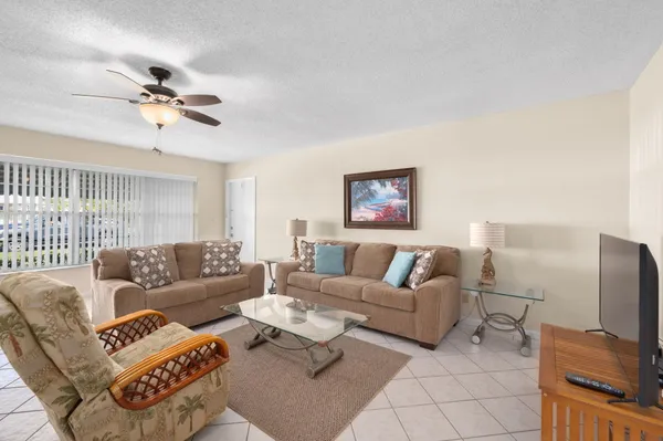 $1,475 | 911 Savannas Point Drive, Unit B, Fort Pierce, FL 34982