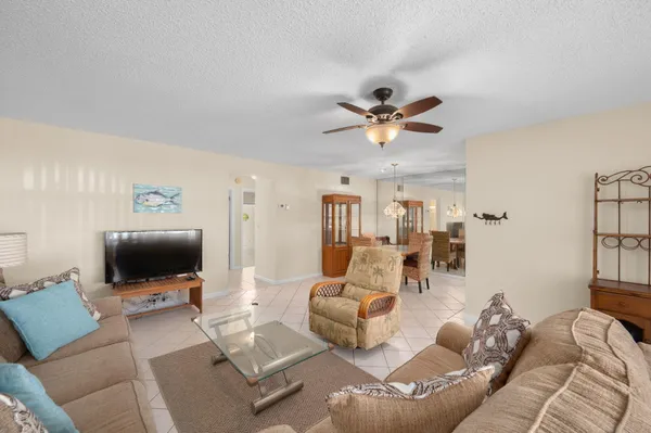 $1,475 | 911 Savannas Point Drive, Unit B, Fort Pierce, FL 34982