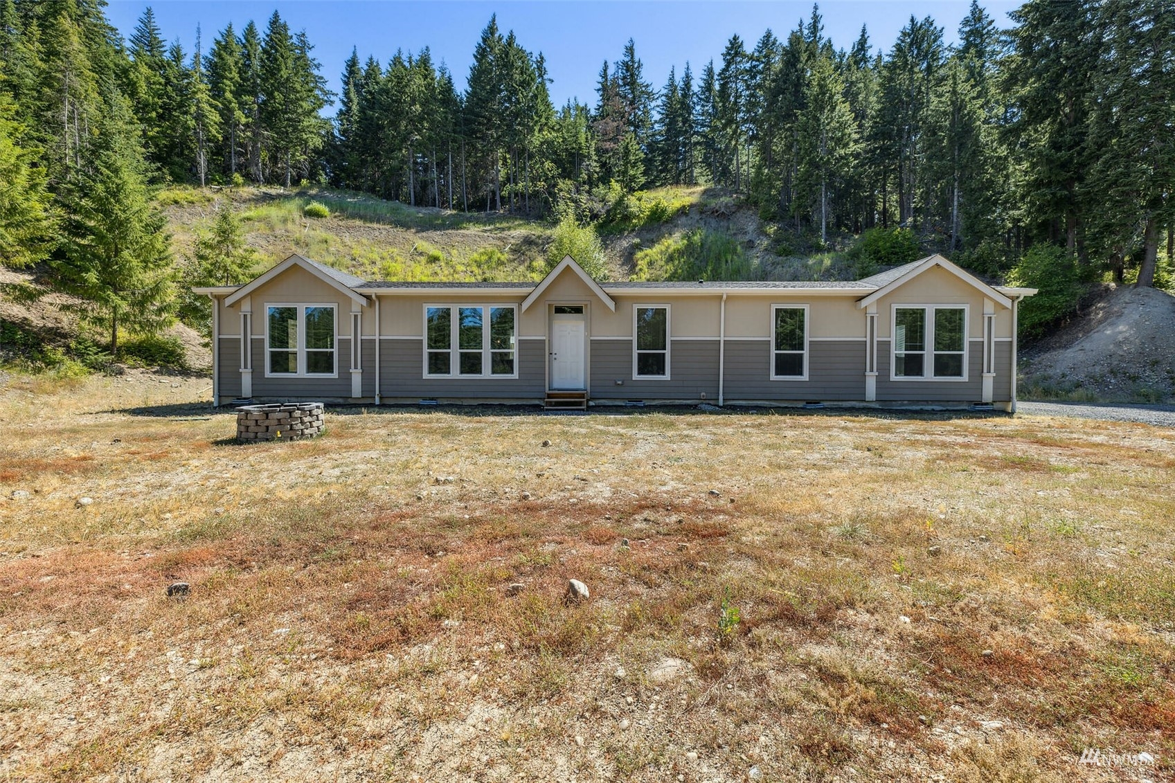 1401 Tree Haven Road Cle Elum, WA 98922 - Photo 1 of 40 Gallery Image 1