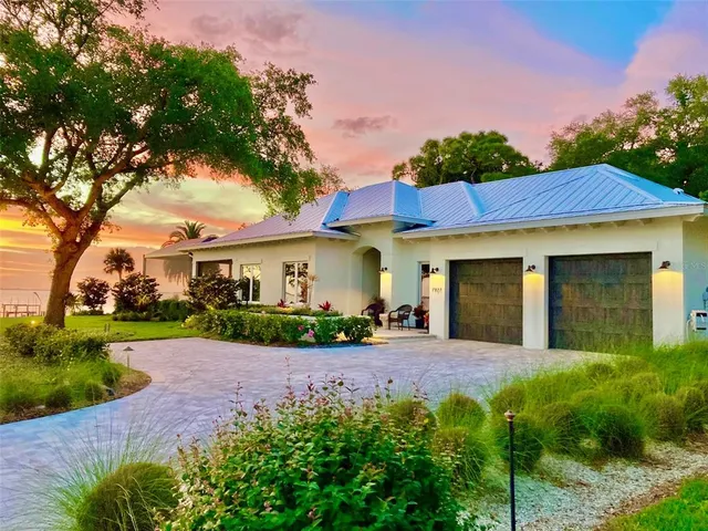 $3,500,000 | 7927 Longbay Boulevard, Sarasota, FL 34243