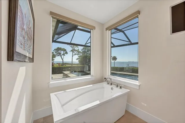 $3,500,000 | 7927 Longbay Boulevard, Sarasota, FL 34243