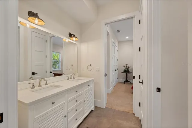 $3,500,000 | 7927 Longbay Boulevard, Sarasota, FL 34243