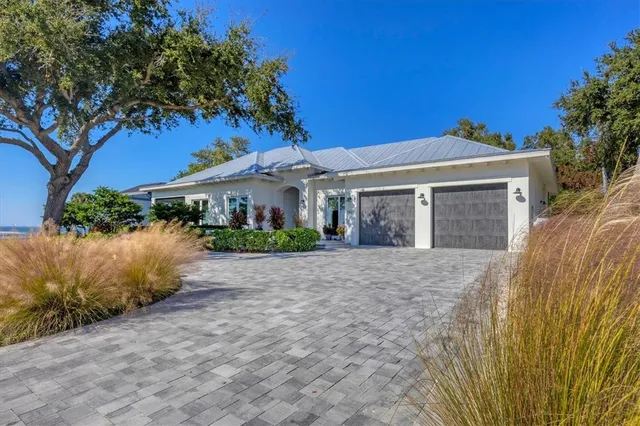 $3,500,000 | 7927 Longbay Boulevard, Sarasota, FL 34243