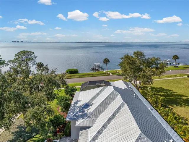 $3,500,000 | 7927 Longbay Boulevard, Sarasota, FL 34243