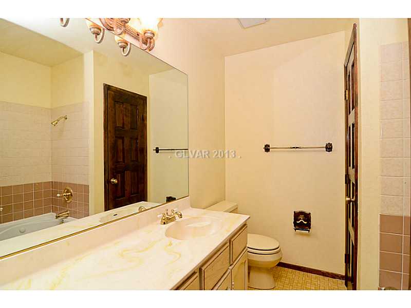 1685 Westwind Road Las Vegas, NV 89146 - Photo 19 of 26 Bathroom.