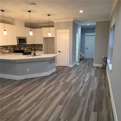 $350,000 | 6223 Post Oak Terrace, Fort Worth, TX 76112