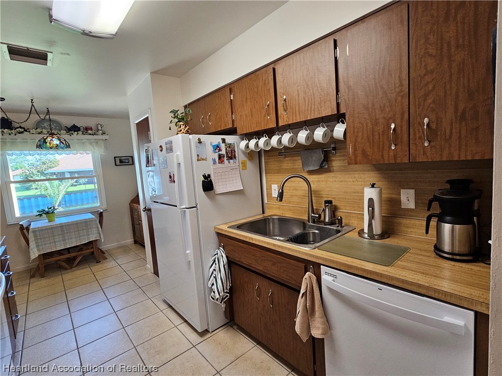 1050 Schlosser Road Sebring, FL 33870 - Photo 12 of 37 Gallery Image 12