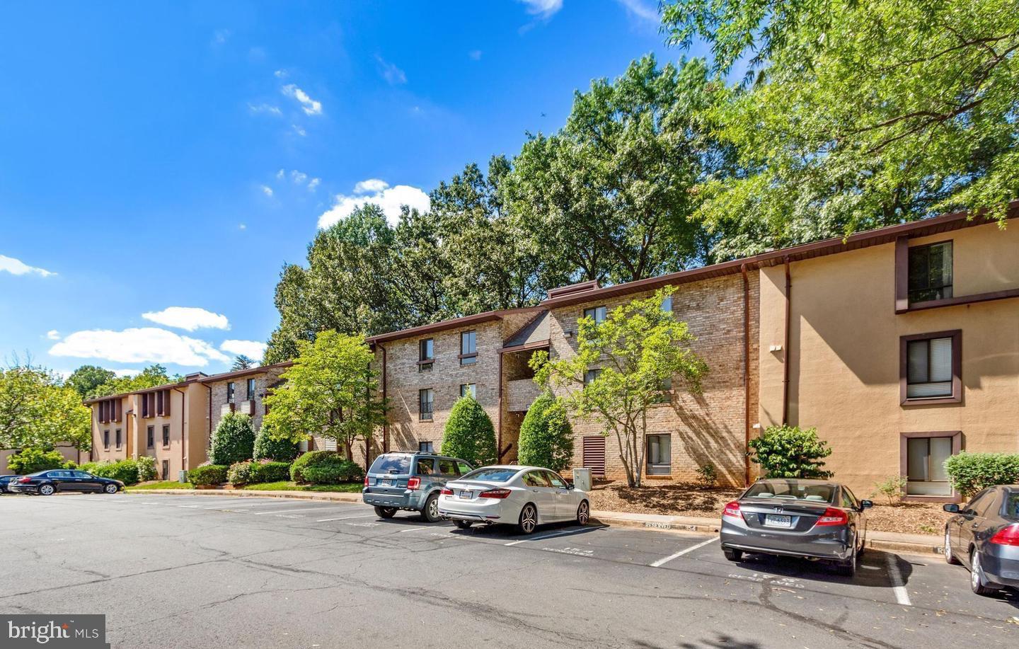 2242 Castle Rock Square, Unit 11C Reston, VA 20191 - Photo 1 of 34