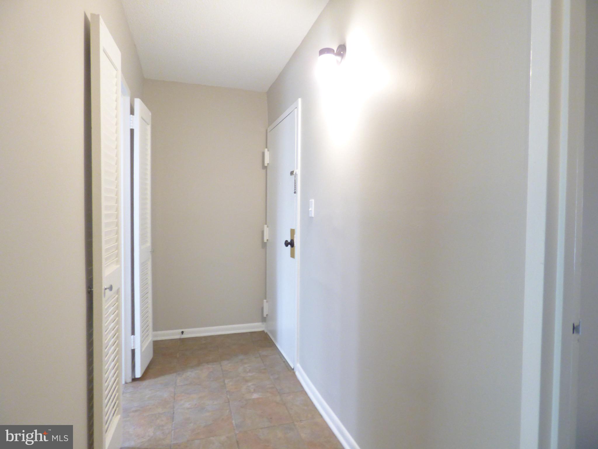 2242 Castle Rock Square, Unit 11C Reston, VA 20191 - Photo 3 of 34