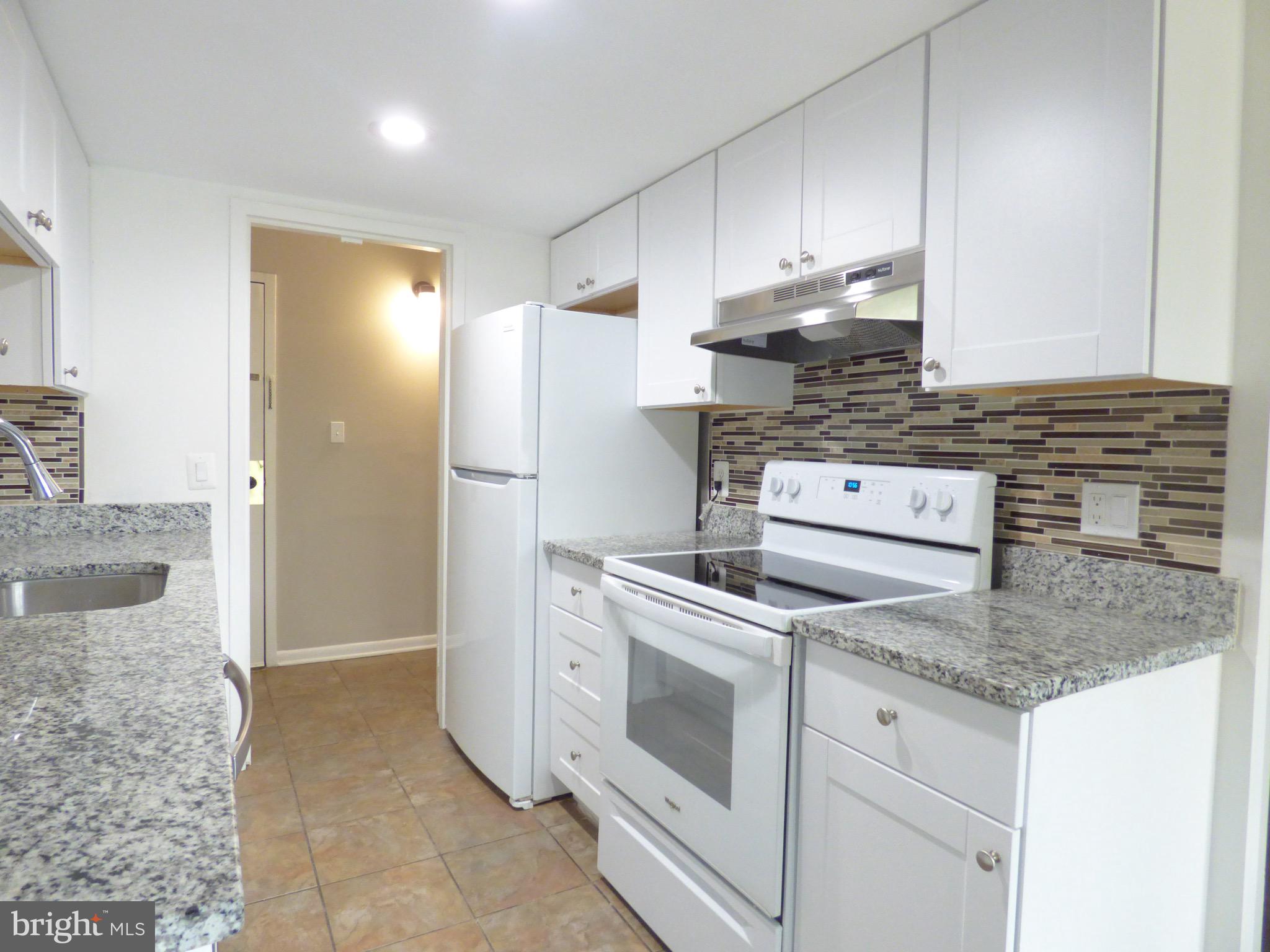 2242 Castle Rock Square, Unit 11C Reston, VA 20191 - Photo 6 of 34