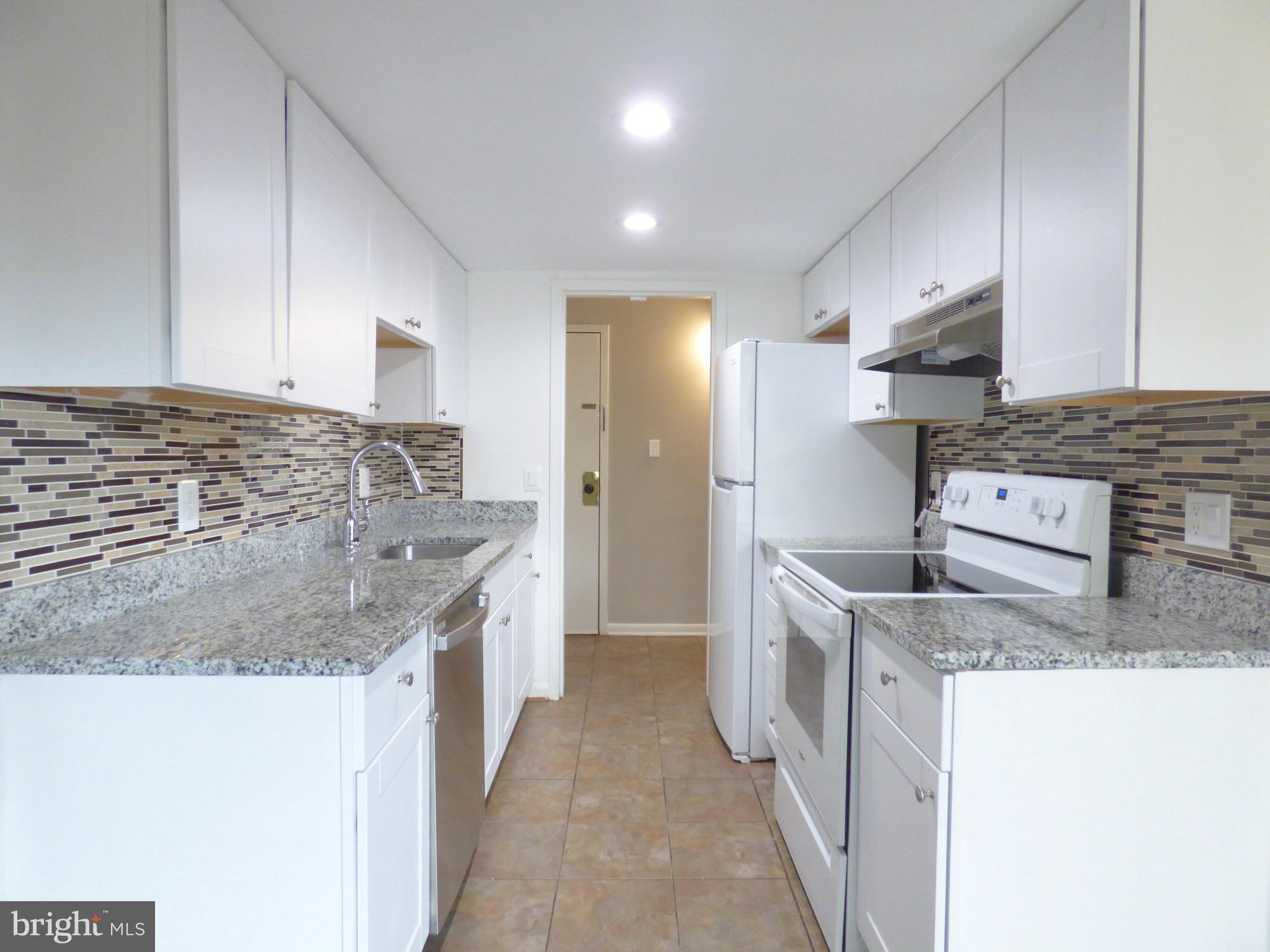 2242 Castle Rock Square, Unit 11C Reston, VA 20191 - Photo 7 of 34