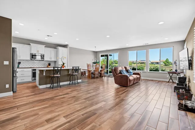 $589,000 | 377 Silver Ridge Drive, Rio Vista, CA 94571