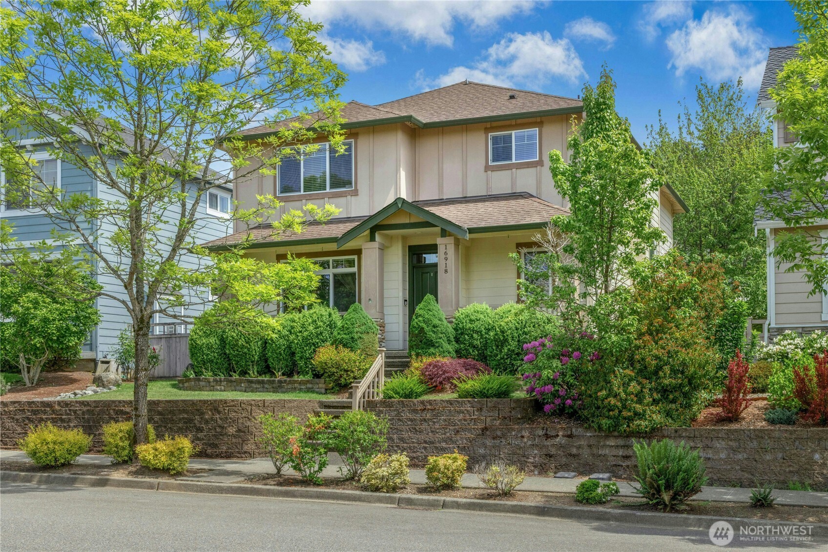 16918 Woodside Drive Southeast Renton, WA 98058 - Photo 1 of 32