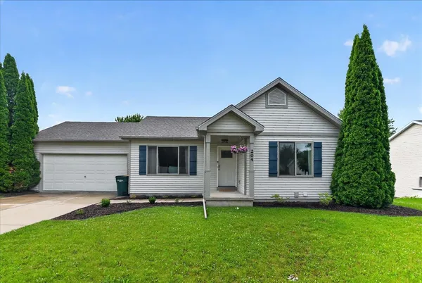 $429,900 | 204 Weald Bridge Road, Cottage Grove, WI 53527