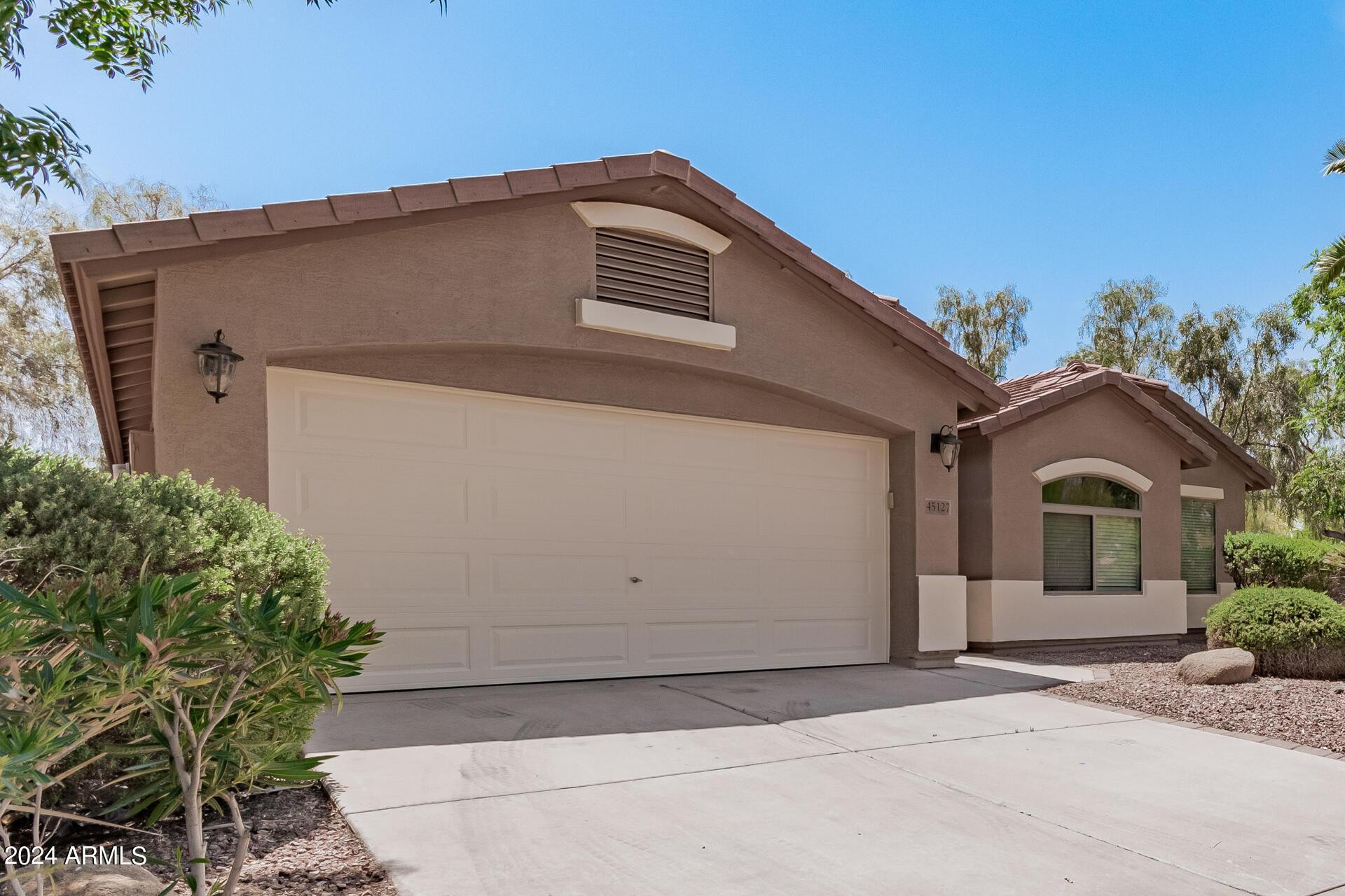 45127 West Jack Rabbit Trail Maricopa, AZ 85139 - Photo 2 of 25 Photo #2