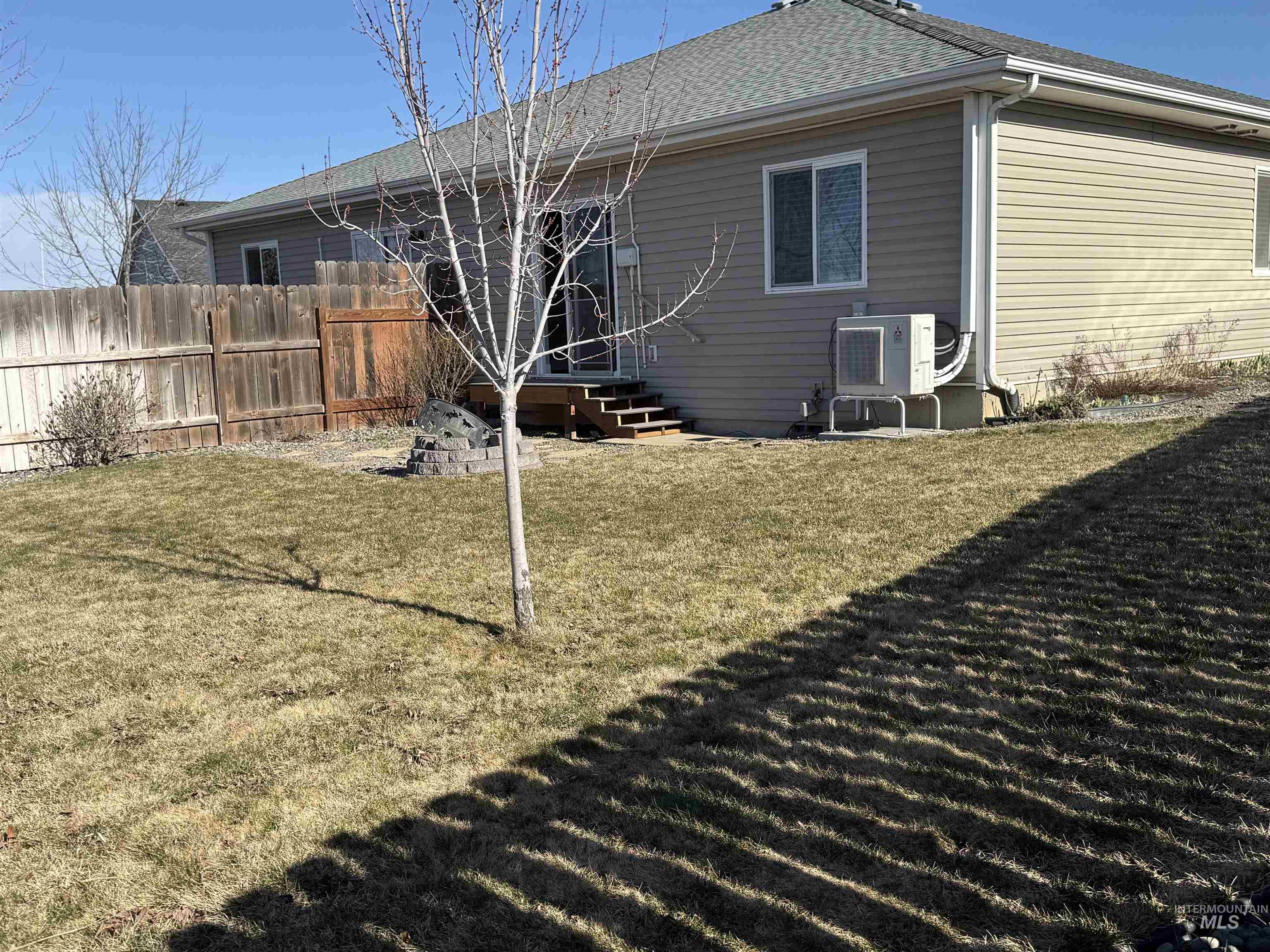 257 Pintail Lane Moscow, ID 83843 - Photo 21 of 28 Back of property featuring a shingled roof