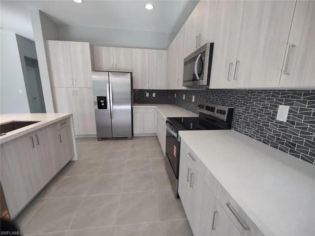 $2,400 | 5860 Agostino Way, Immokalee, FL 34142