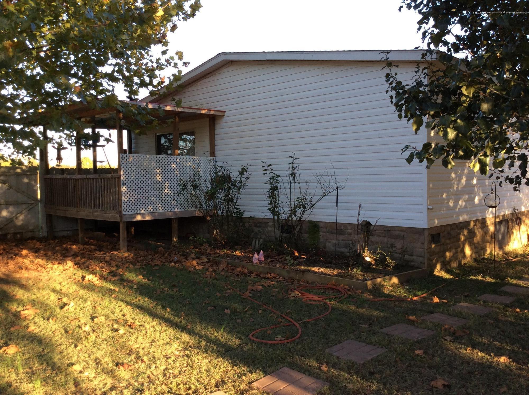 72 Bunny Ridge Cove Red Banks, MS 38661 - Photo 21 of 39 BD0B2864-6B71-426E-826B-91C10B6D81F7